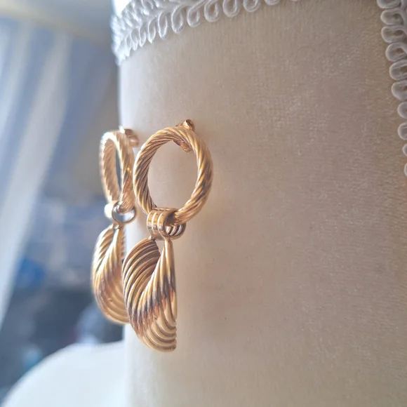 Simple Earrings In 14k Yellow Gold